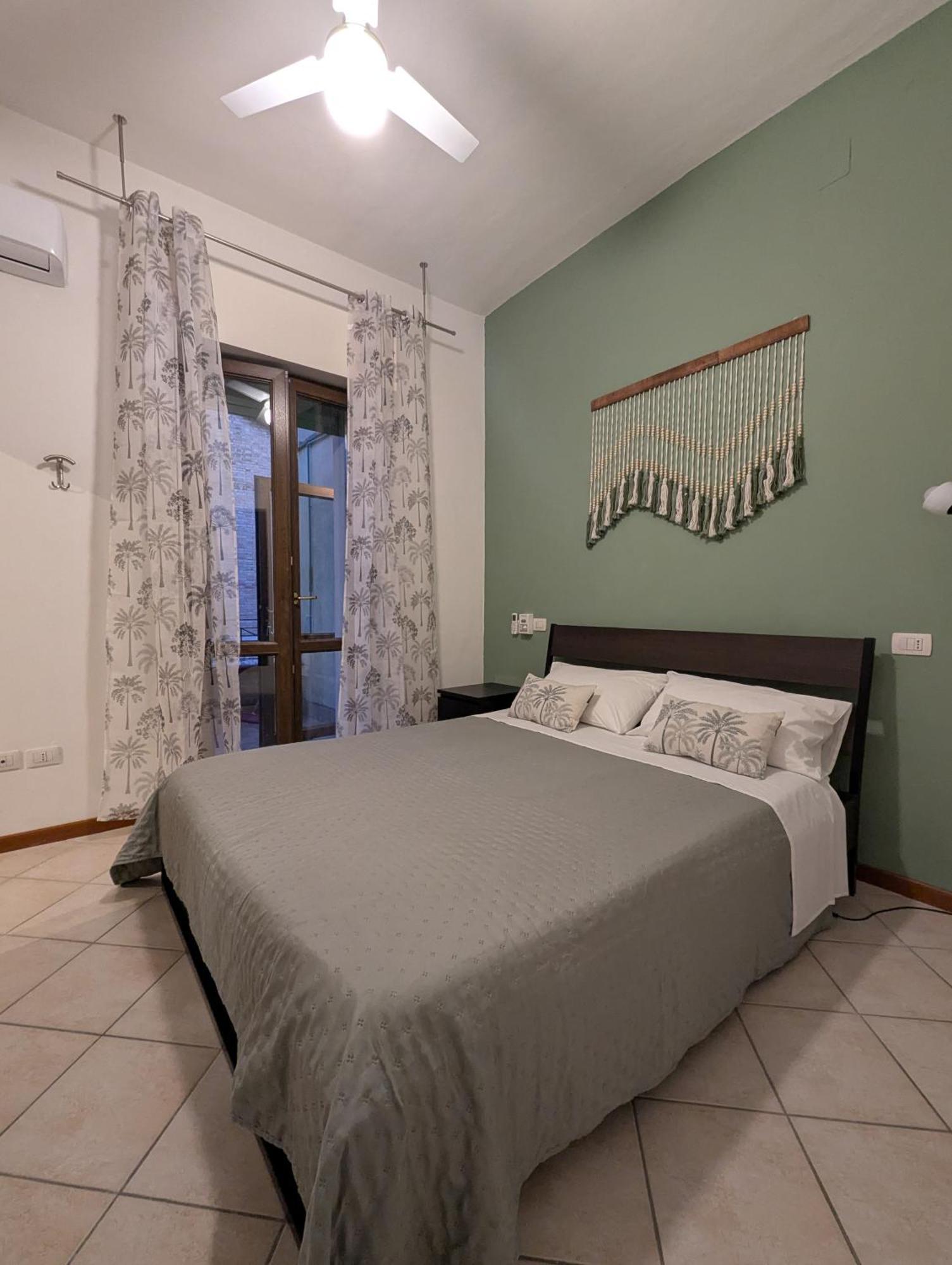 As Easy Apartment อัสซิซี ภายนอก รูปภาพ