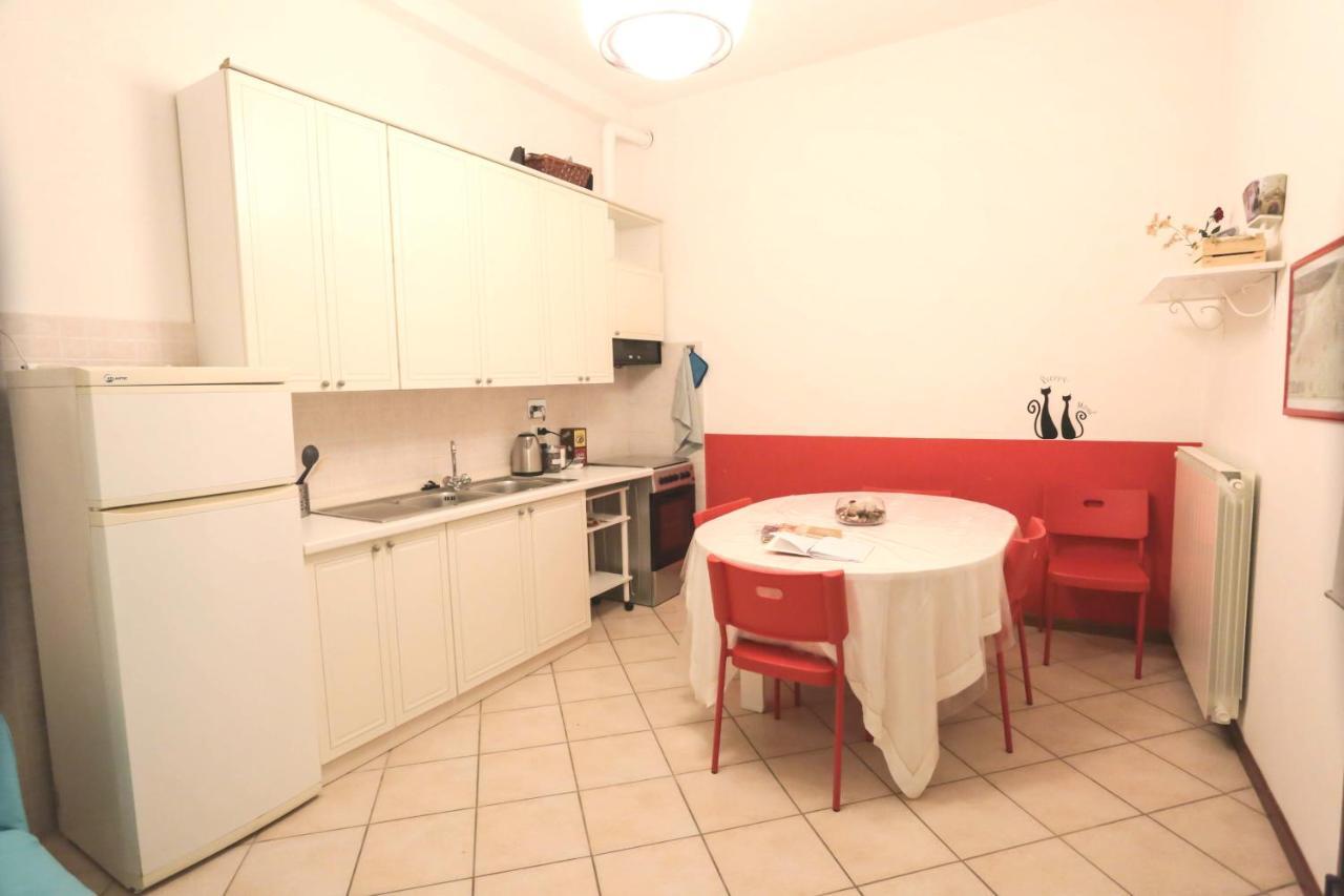 As Easy Apartment อัสซิซี ภายนอก รูปภาพ